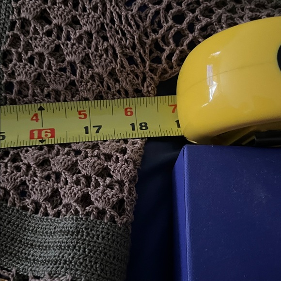 Peruvian Connection hand crocheted art to wear masterpiece floral open cardigan. - Picture 15 of 16